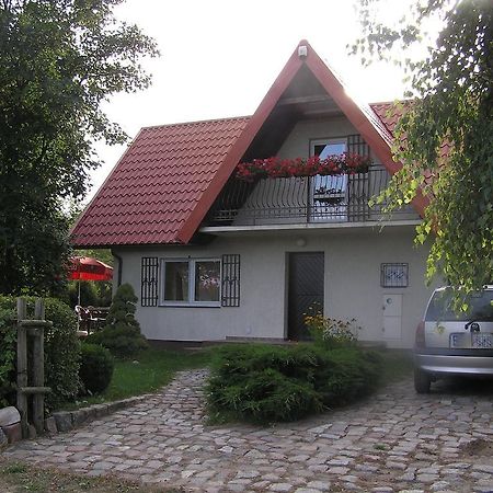 Domek Pod Klonami Na Mazurach Guty Room photo